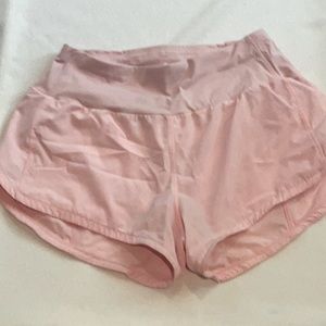Women’s athletic shorts (pink)